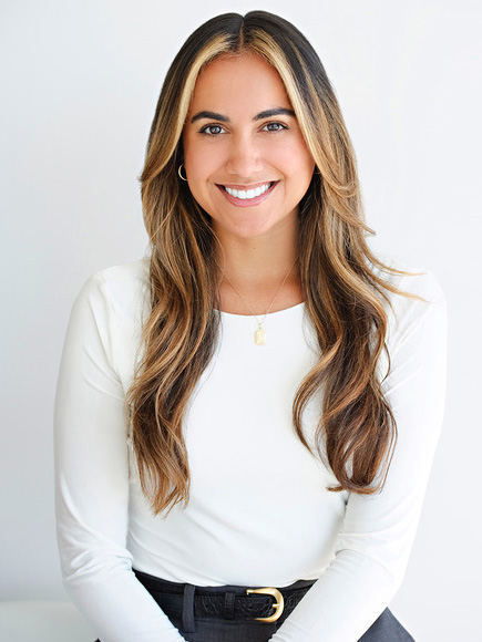 Michelle, Patient Coordinator & Marketing 